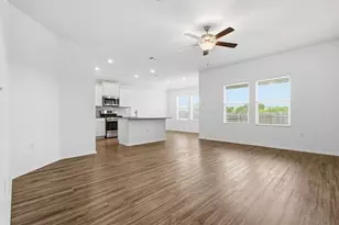 10537 Steinbeck Dr, Austin, TX 78747 - Photo 6
