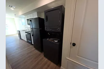 2002 W 2nd Street #100, Taylor, TX 76574 - Photo 16