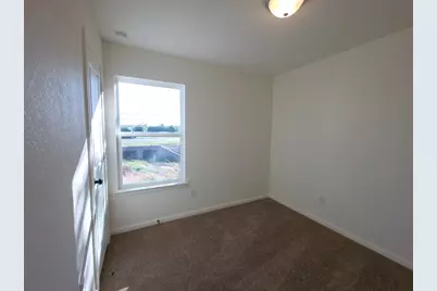 2002 W 2nd Street #100, Taylor, TX 76574 - Photo 14