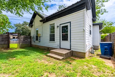 1801 13th Street E, Austin, TX 78702 - Photo 18