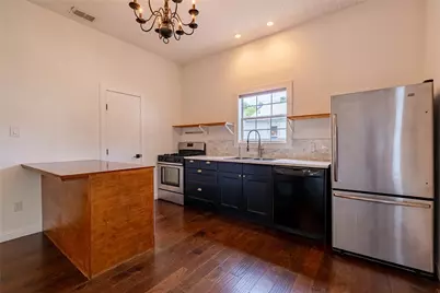 1801 13th Street E, Austin, TX 78702 - Photo 12