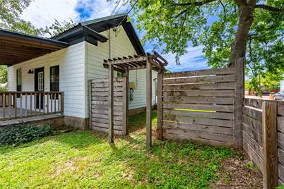 1801 13th Street E, Austin, TX 78702 - Photo 16