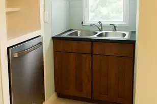 514 E 38th St, Austin, TX 78705 - Photo 4