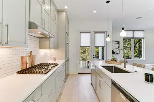 2606 Sutherland St, Austin, TX 78746 - Photo 8