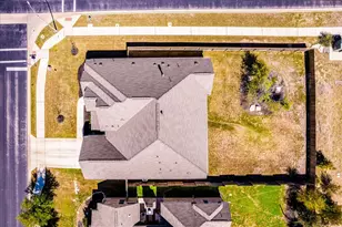 101 Lake Spring Cir, Georgetown, TX 78633 - Photo 36