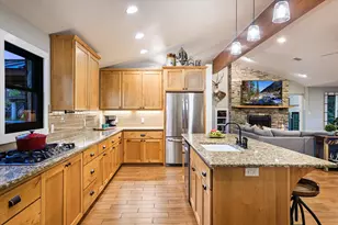 2411 Spoke Hollow Rd, Wimberley, TX 78676 - Photo 12