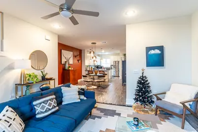 2827 Manor Road #2202, Austin, TX 78722 - Photo 8