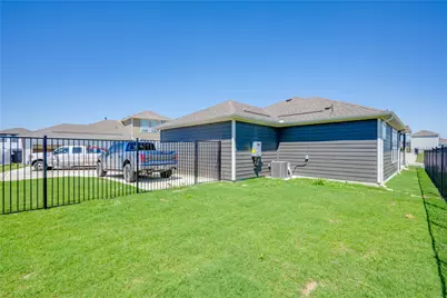 8812 Bestride Bend, Austin, TX 78744 - Photo 32