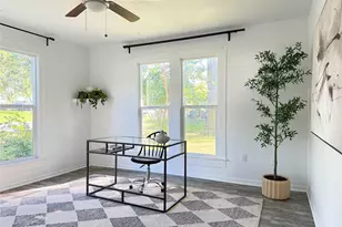 302 E Brenham St, Elgin, TX 78621 - Photo 18