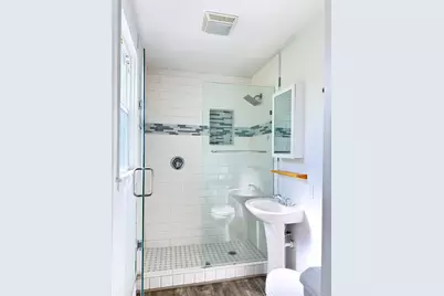 302 E Brenham Street, Elgin, TX 78621 - Photo 18