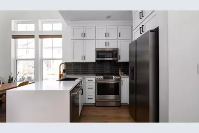 2913 Chennault Street, Austin, TX 78723 - Photo 4