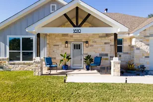 1610 Badger Ln, Lampasas, TX 76550 - Photo 1