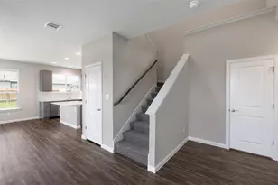 404 San Gabriel River Rd, Georgetown, TX 78626 - Photo 4