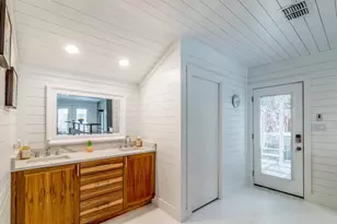 1003 E 39th St, Austin, TX 78751 - Photo 18