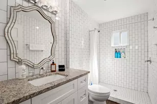 1183 Coleto St, Austin, TX 78702 - Photo 16