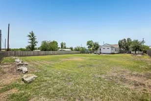 106 Co Rd 425, Spicewood, TX 78669 - Photo 34