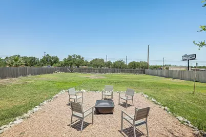 106 County Road 425, Spicewood, TX 78669 - Photo 36