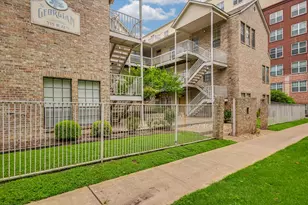 715 W 22nd 1/2 St, Austin, TX 78705 - Photo 14