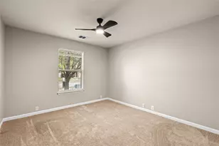 292 Spruce Dr, Kyle, TX 78640 - Photo 10