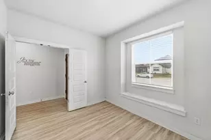 241 Banff Dr, Kyle, TX 78640 - Photo 18