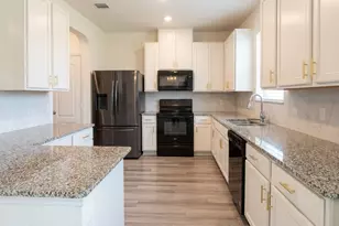 308 Los Cobos Ln, Georgetown, TX 78626 - Photo 10