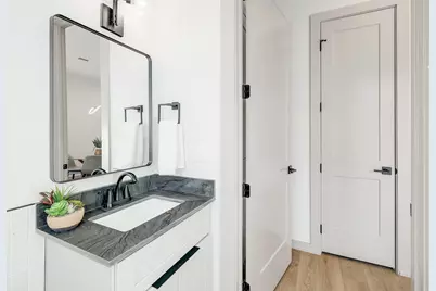 1732 Bunche Road #B2, Austin, TX 78721 - Photo 16