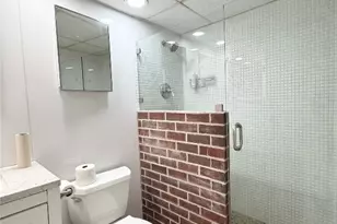 1800 Lavaca St, Austin, TX 78701 - Photo 10