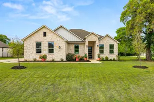 372 Raptor Beak Wy, Cedar Creek, TX 78612 - Photo 2