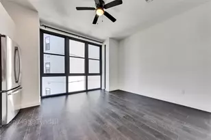 800 Embassy Dr, Austin, TX 78702 - Photo 1