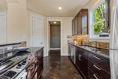 5613 Roosevelt Avenue #B, Austin, TX 78756 - Photo 14