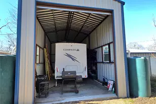 415 N Main St, Rockdale, TX 76567 - Photo 24