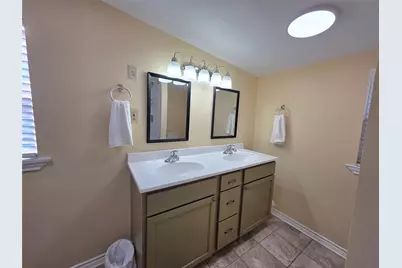 415 N Main Street, Rockdale, TX 76567 - Photo 12