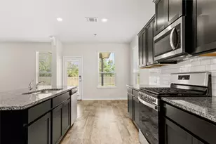 451 Butterfly Bush Ct, New Braunfels, TX 78130 - Photo 8