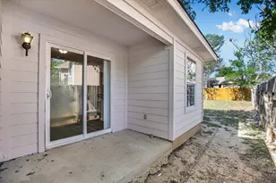 101 S Mockingbird Cir, Cedar Creek, TX 78612 - Photo 16