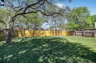 101 S Mockingbird Cir, Cedar Creek, TX 78612 - Photo 18