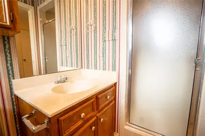 3005 Davis Street, Taylor, TX 76574 - Photo 12