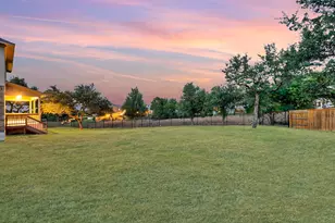 324 Autumn Oak Wy, Georgetown, TX 78628 - Photo 2
