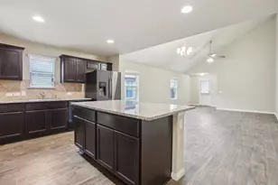 11024 Pack Wagon Trail, Austin, TX 78754 - Photo 2