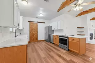 117 Co Rd 407, Spicewood, TX 78669 - Photo 10