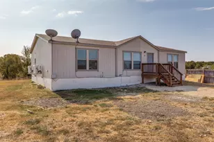 346 Rancho Linda Dr, Lockhart, TX 78644 - Photo 2