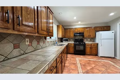5837 Secrest Drive, Austin, TX 78759 - Photo 8