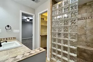 5837 Secrest Dr, Austin, TX 78759 - Photo 12