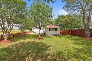 734 Island Dr, Bluffton, TX 78607 - Photo 30