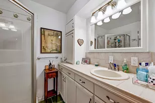 734 Island Dr, Bluffton, TX 78607 - Photo 18