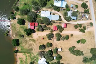 734 Island Dr, Bluffton, TX 78607 - Photo 36