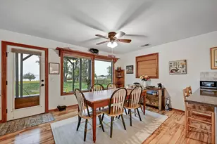 734 Island Dr, Bluffton, TX 78607 - Photo 16