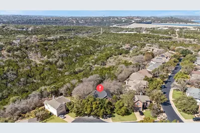 3702 Runnels Court, Austin, TX 78732 - Photo 2