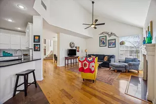 3702 Runnels Ct, Austin, TX 78732 - Photo 12