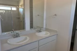 137 Holmby Dr, Hutto, TX 78634 - Photo 4