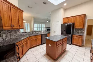 117 Brentwood Dr, Georgetown, TX 78628 - Photo 2